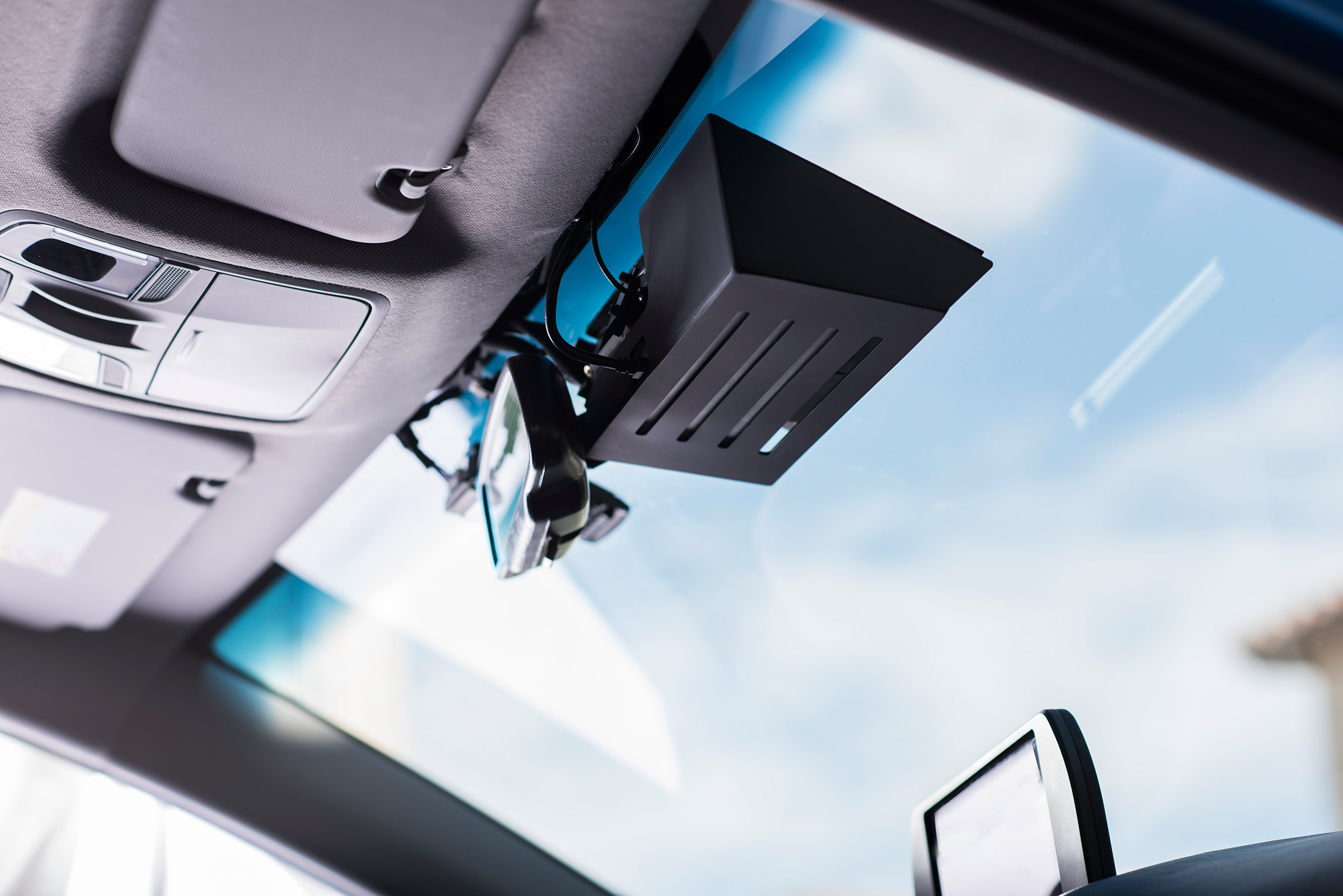 Hyundai Ioniq autonomous - front sensor