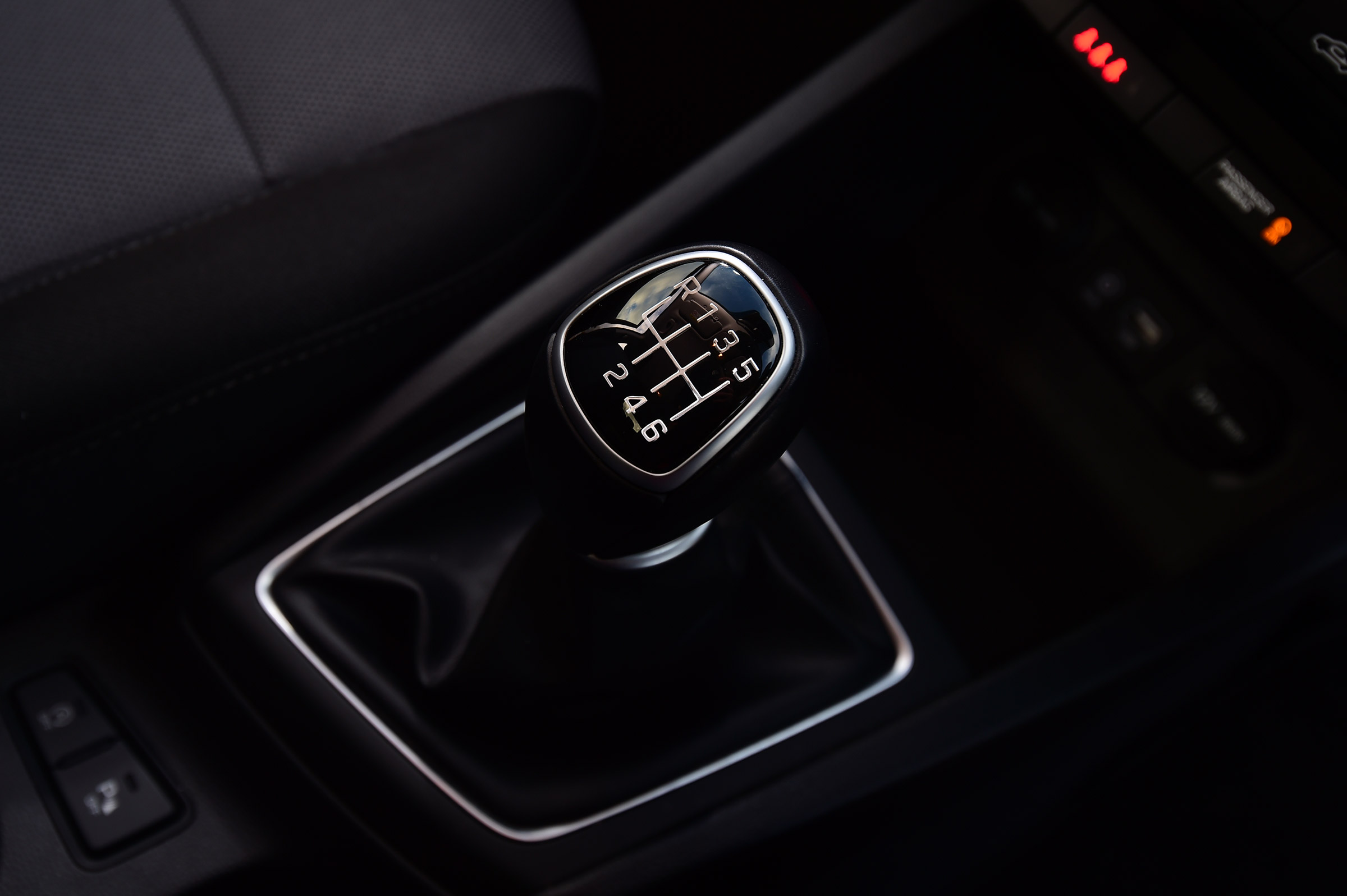 Hyundai i20 - gearstick