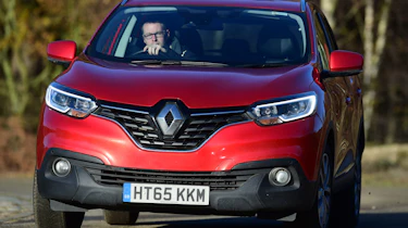 Renault Kadjar - front cornering