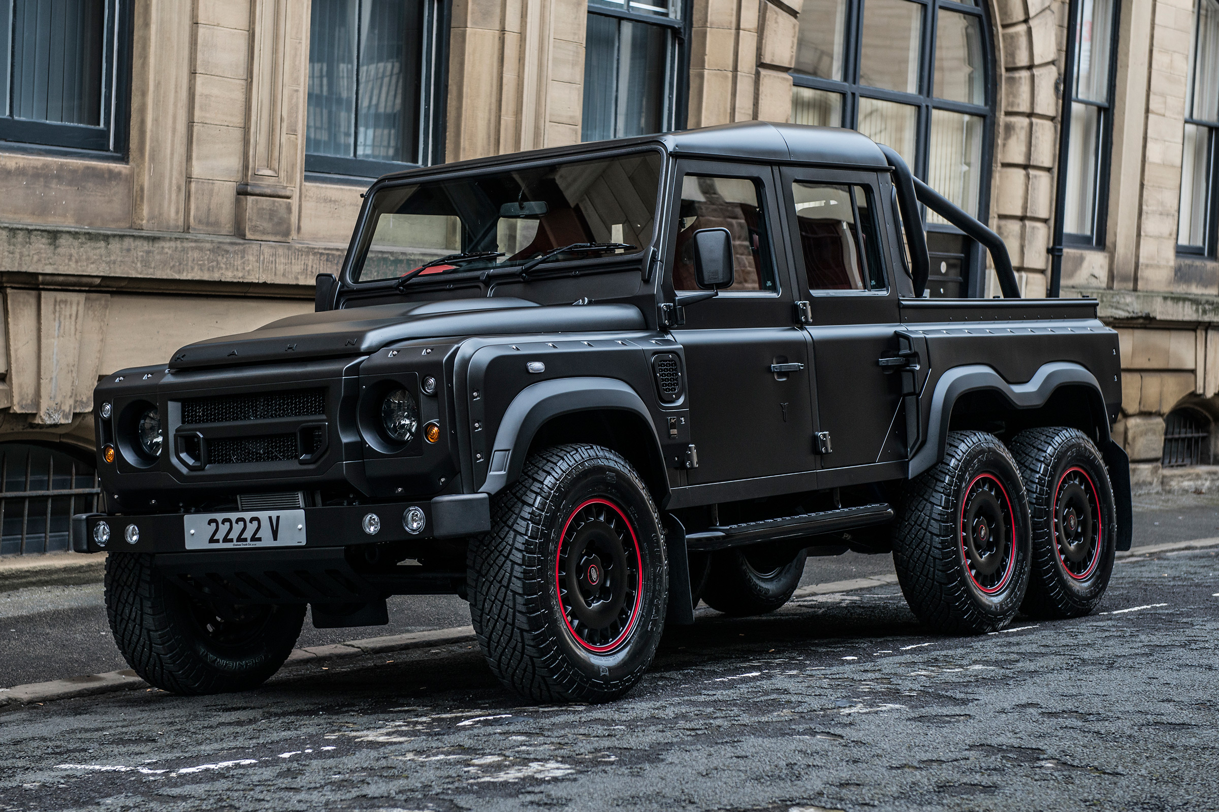 Kahn Land Rover Defender Flying Huntsman - front quarter
