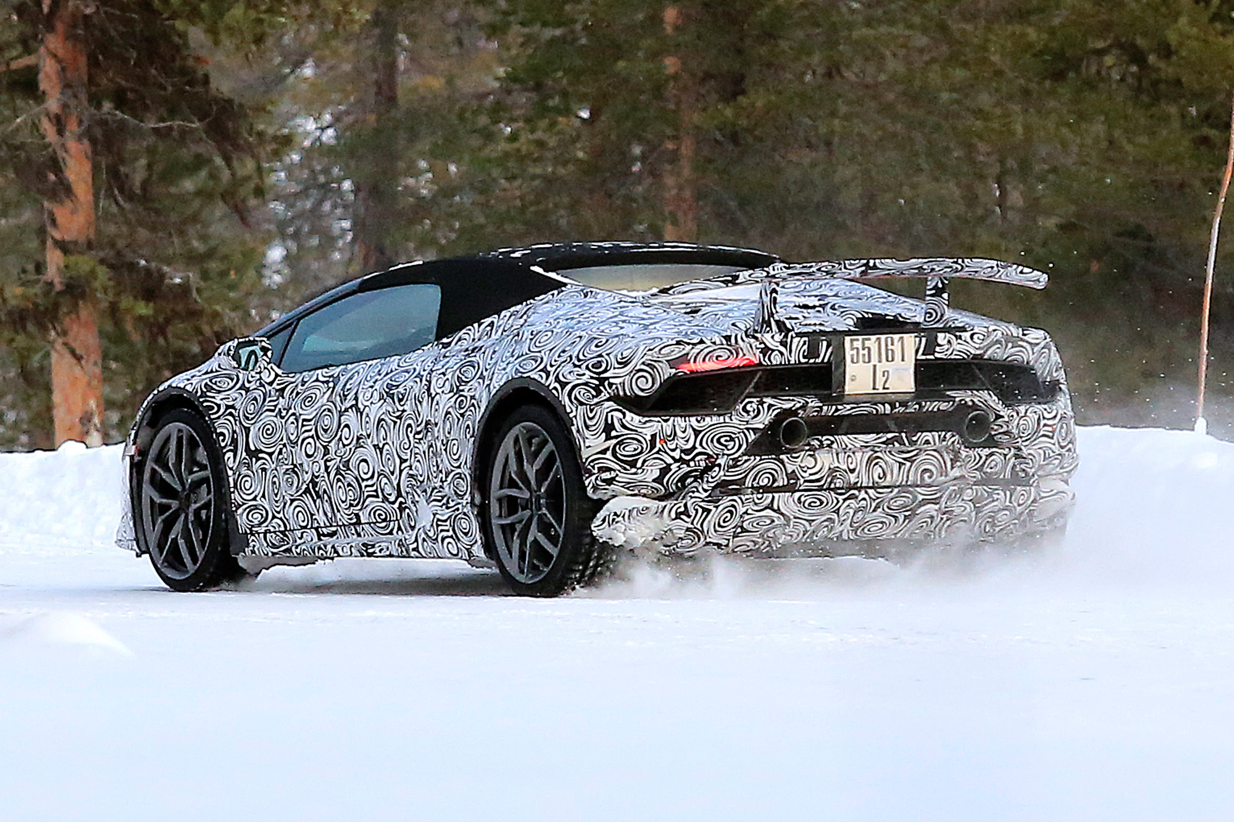 Lamborghini Huracan Superleggera Spyder spy shots 6