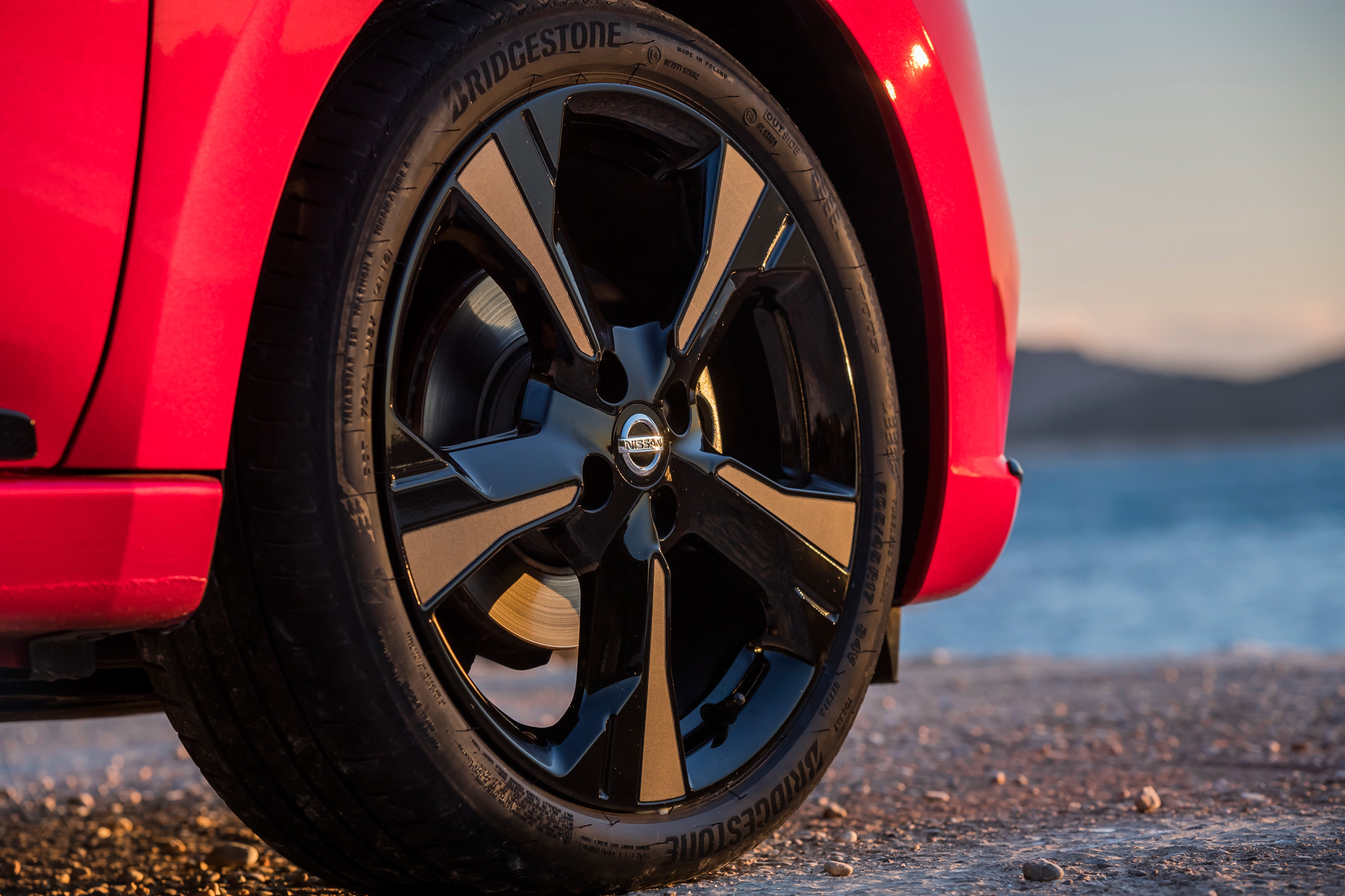 Nissan Micra 2017 petrol - wheel