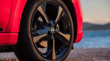 Nissan Micra 2017 petrol - wheel