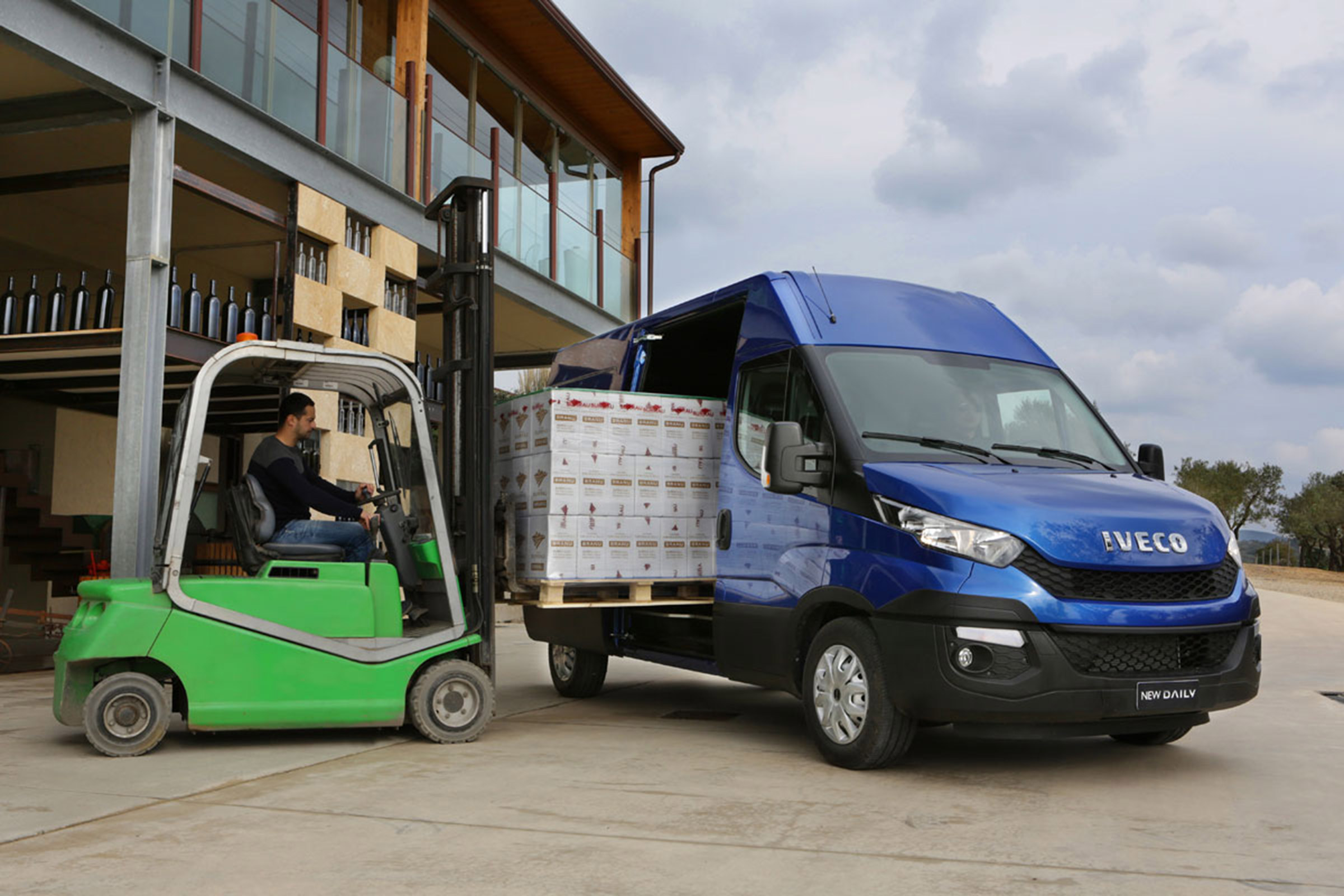 Iveco Daily - loading