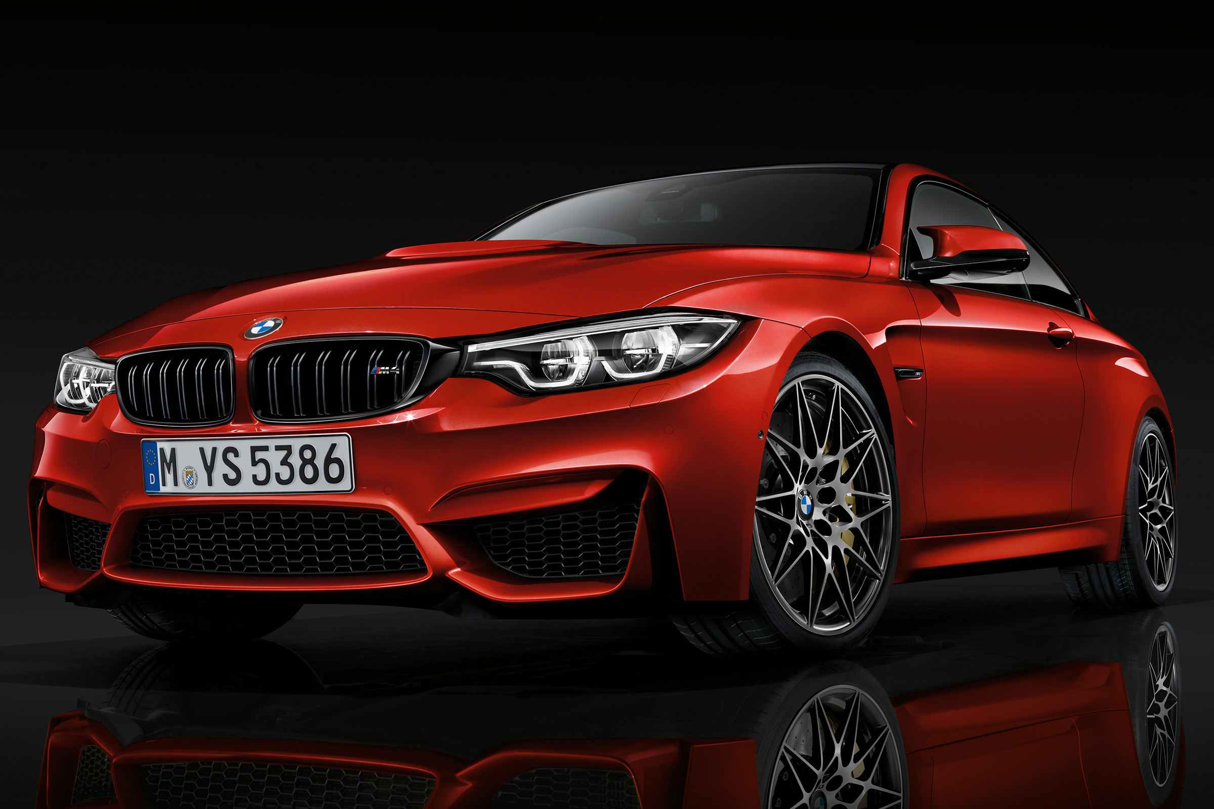 BMW 4 Series facelift 2017 - M4 front quarter