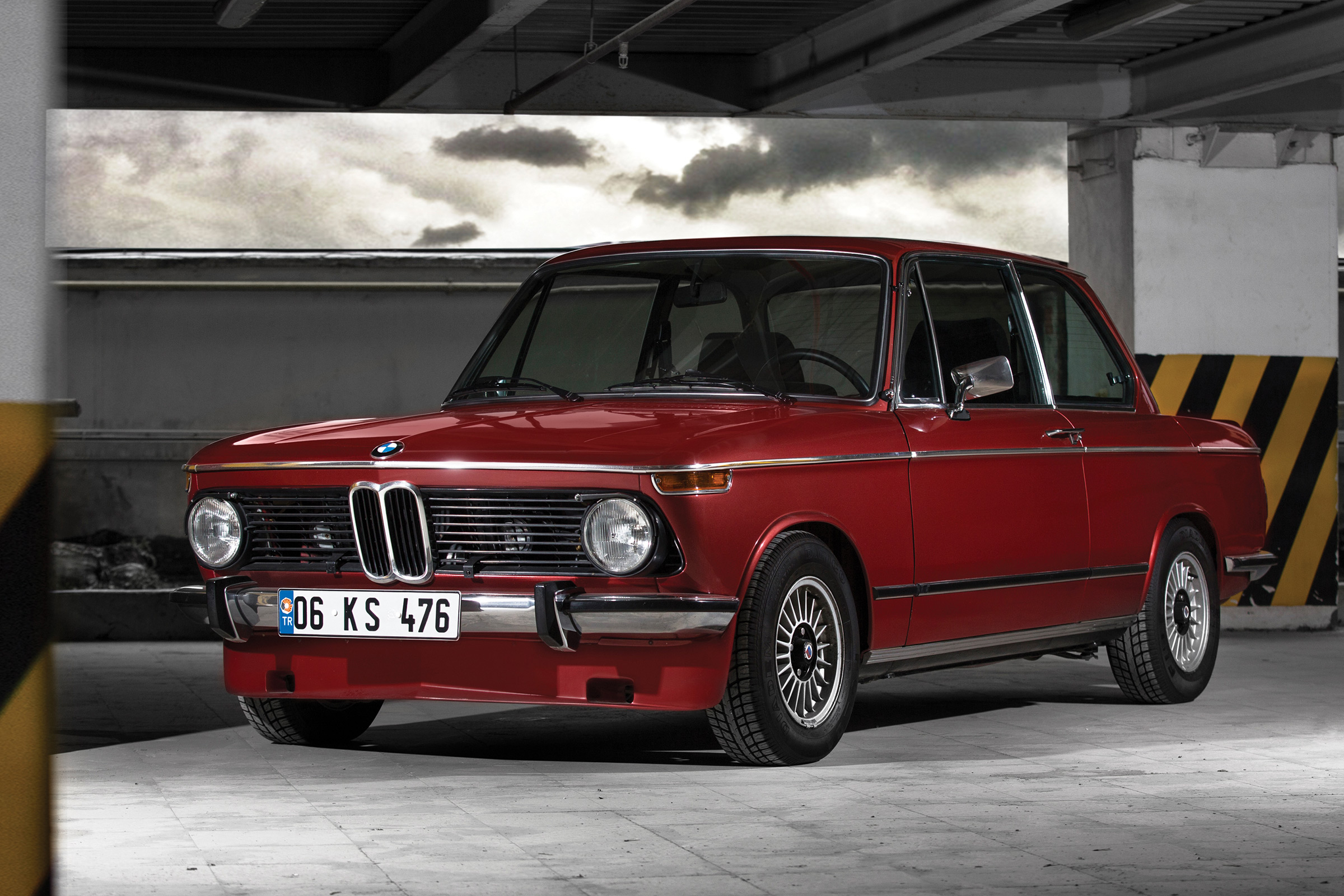 Best MoT free cars 2018 - BMW 2002