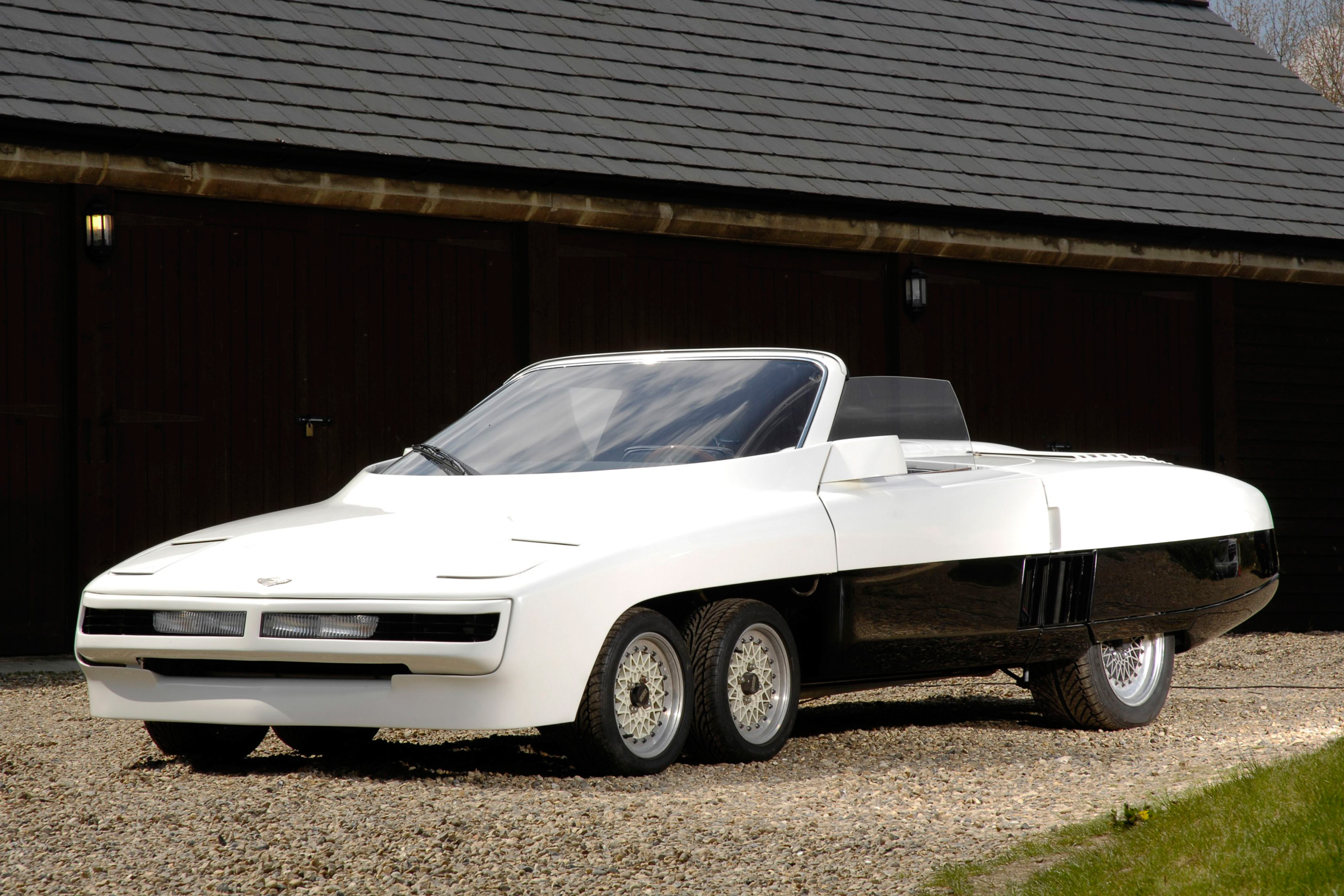 Panther 6 front quarter