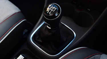 Volkswagen Polo - gearstick