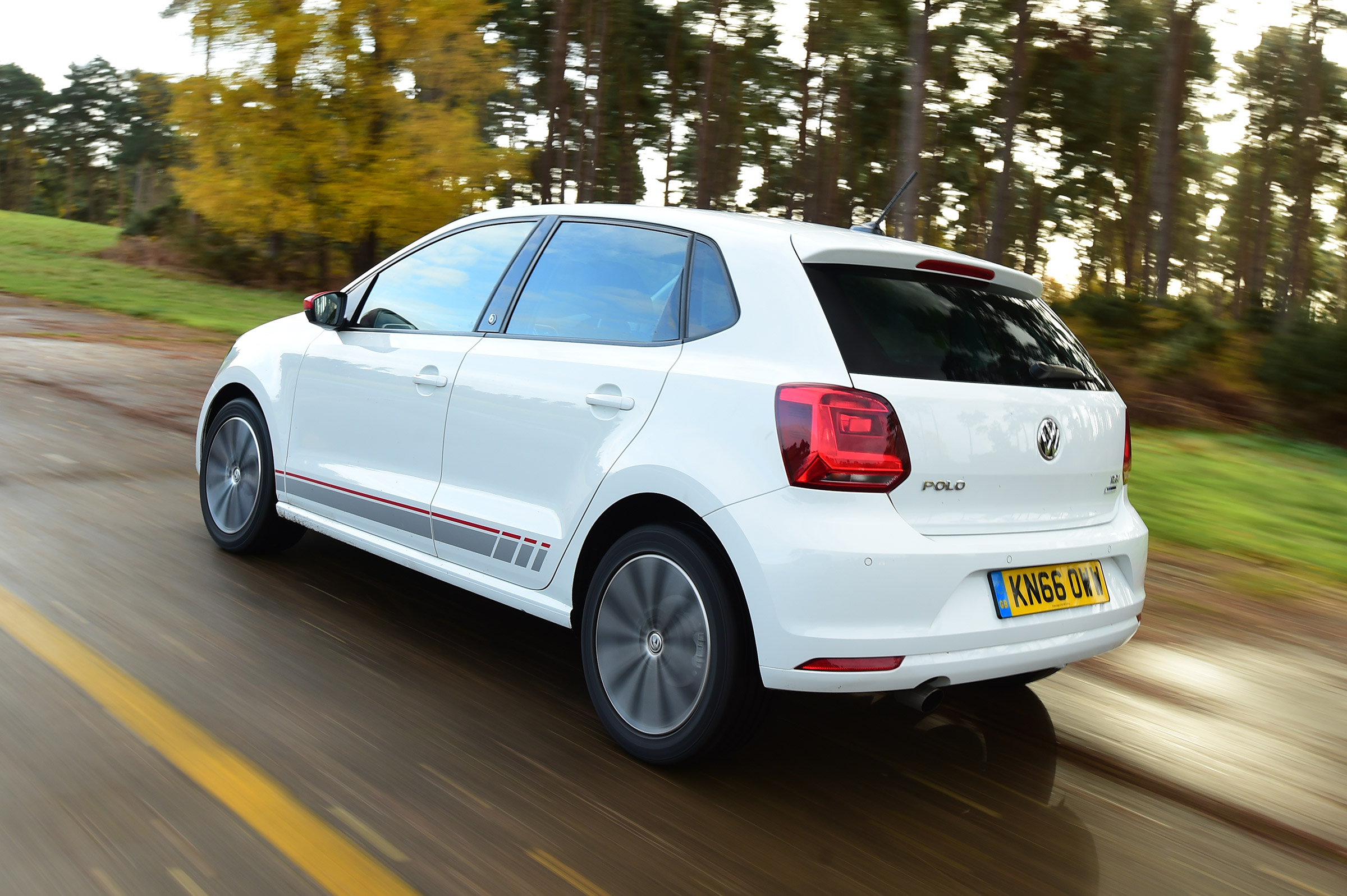 Volkswagen Polo - rear