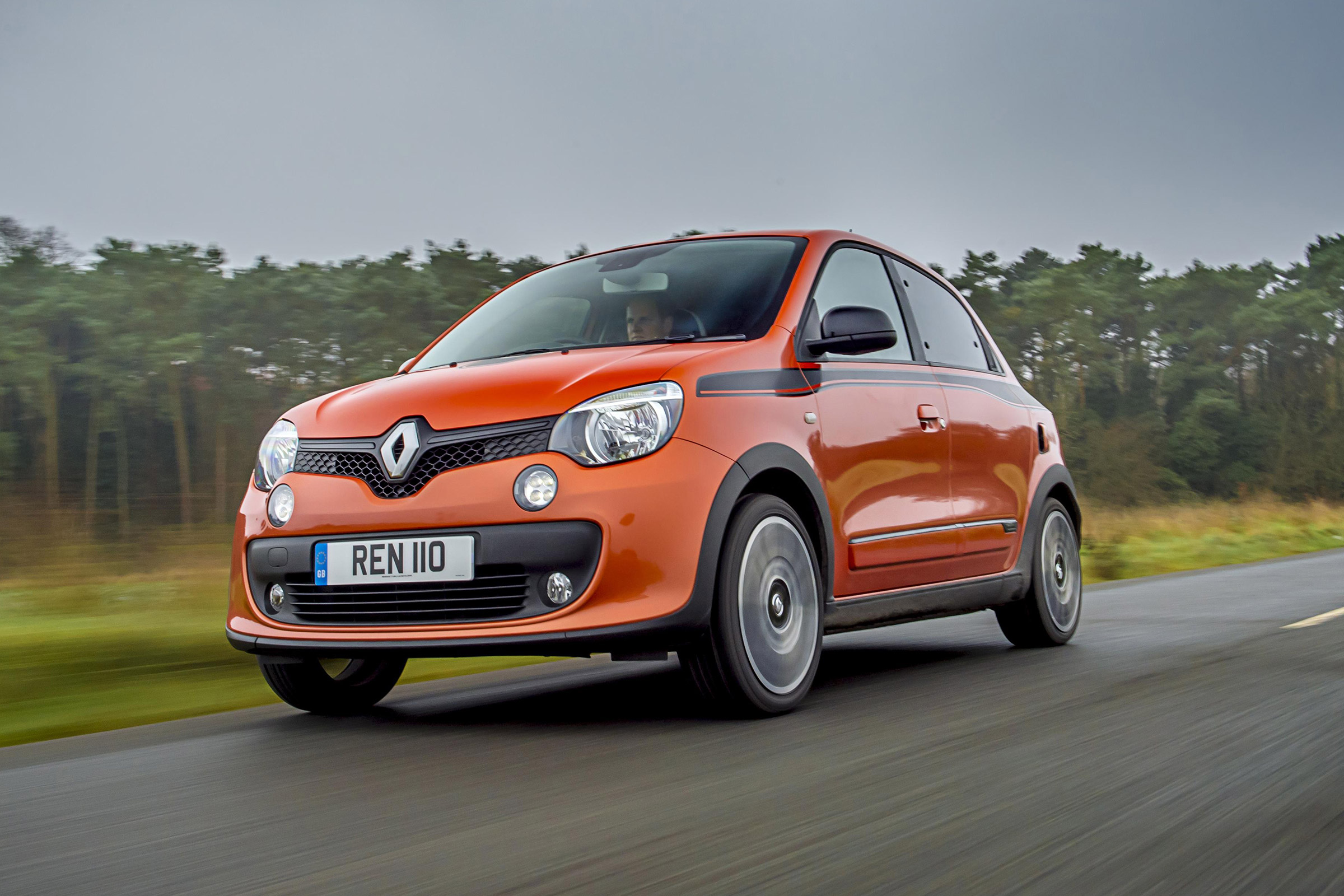Renault Twingo GT - front action