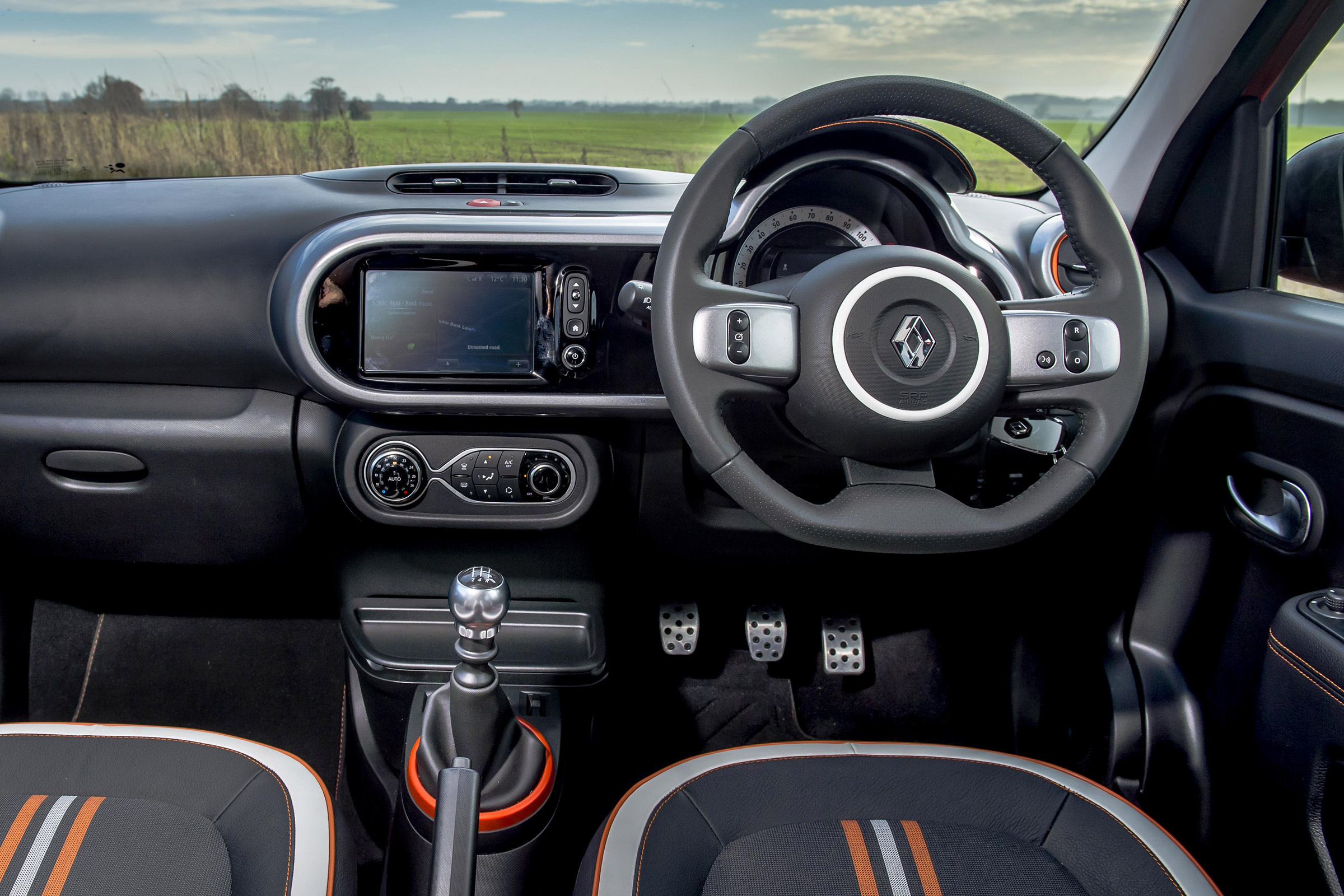 Renault Twingo GT - dash