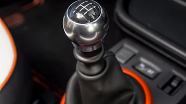 Renault Twingo GT - gearstick