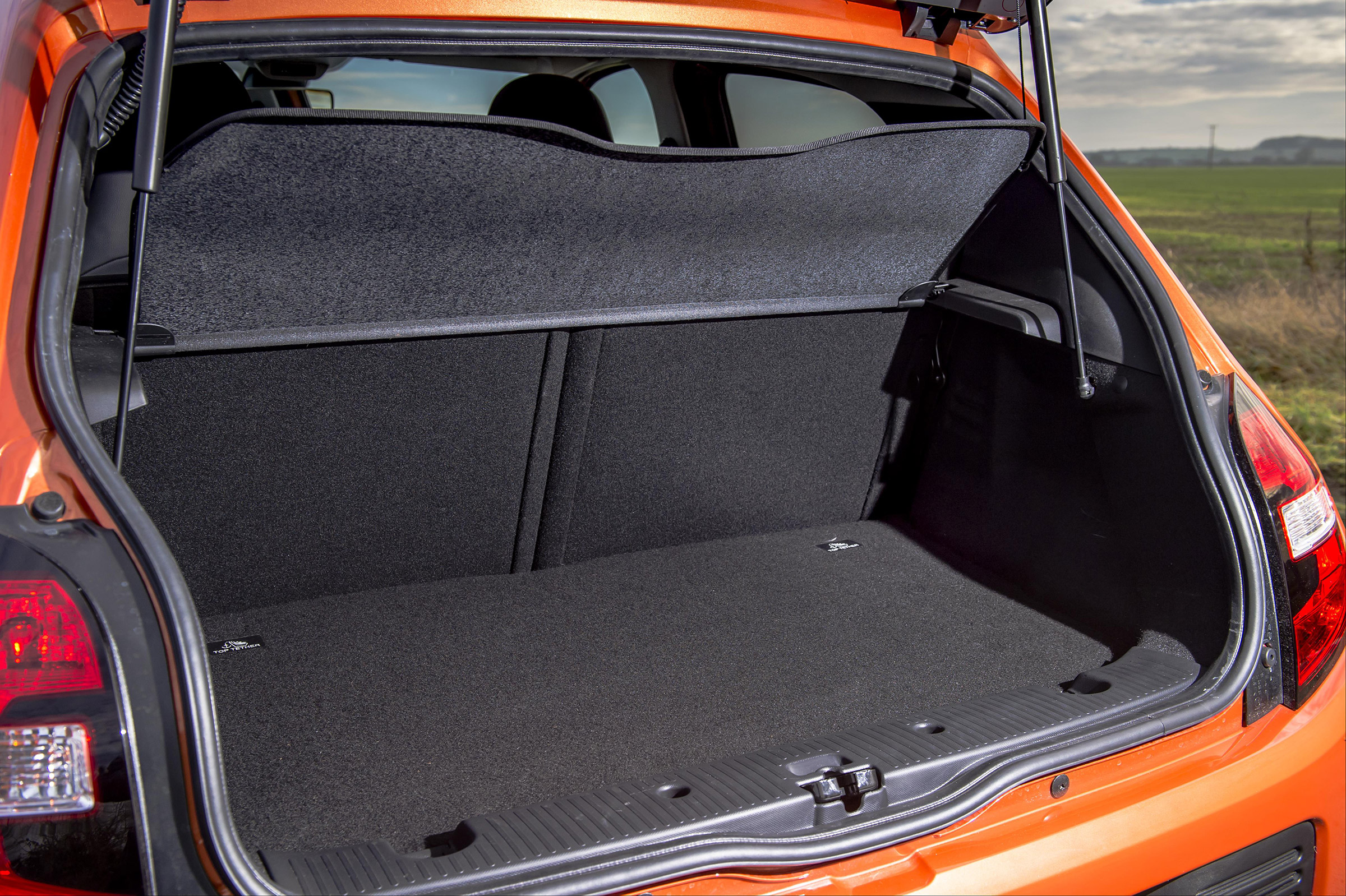 Renault Twingo GT - boot