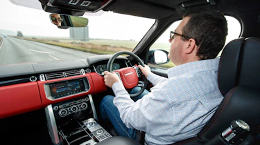 Range Rover SVAutobiography Dynamic 2017 - John driving