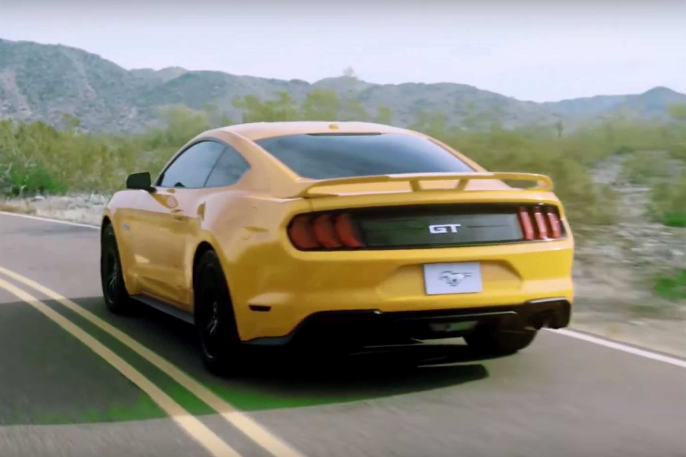Ford Mustang Facelift leak rear quarter