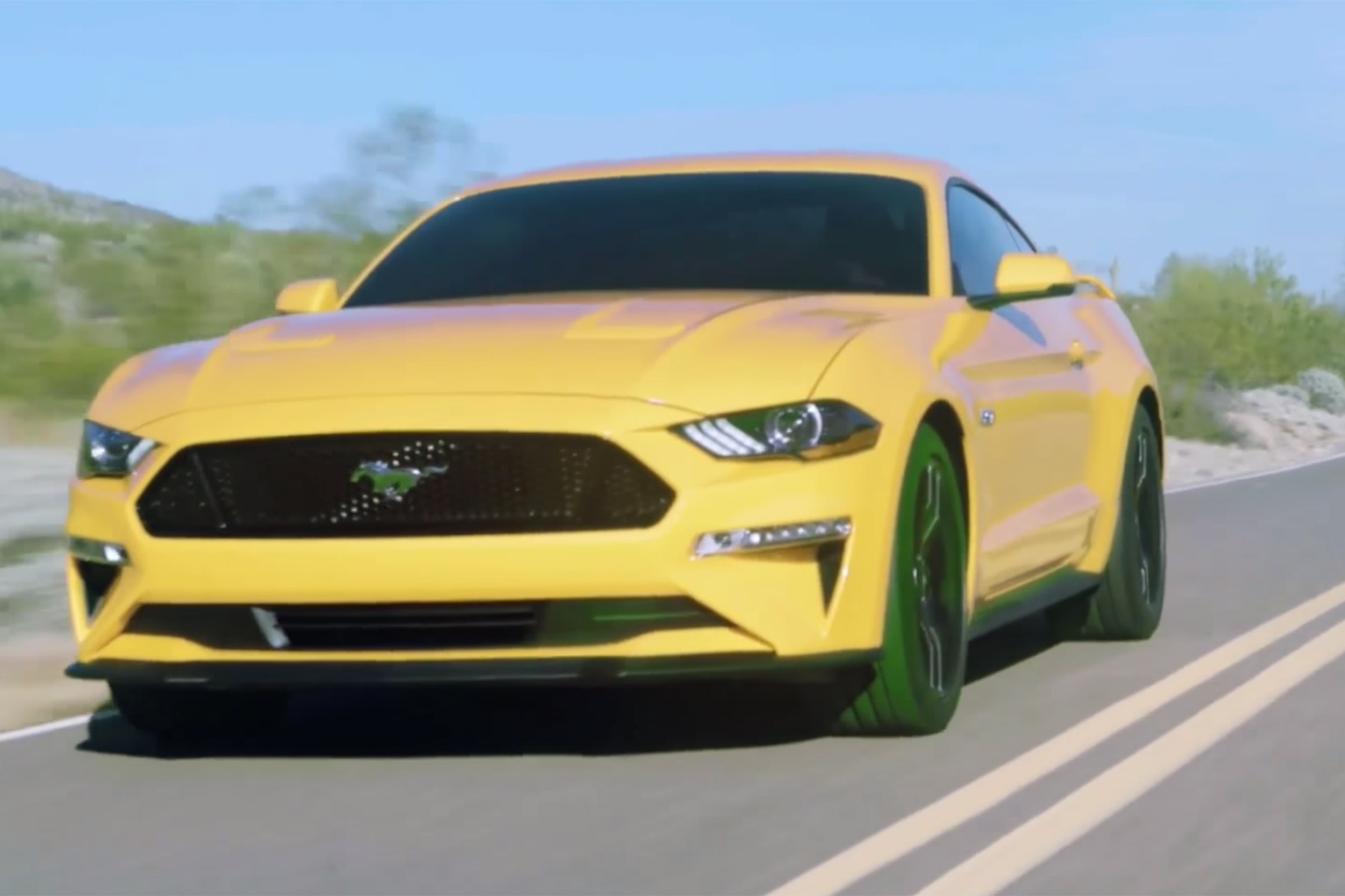 Ford Mustang Facelift leak front quarter