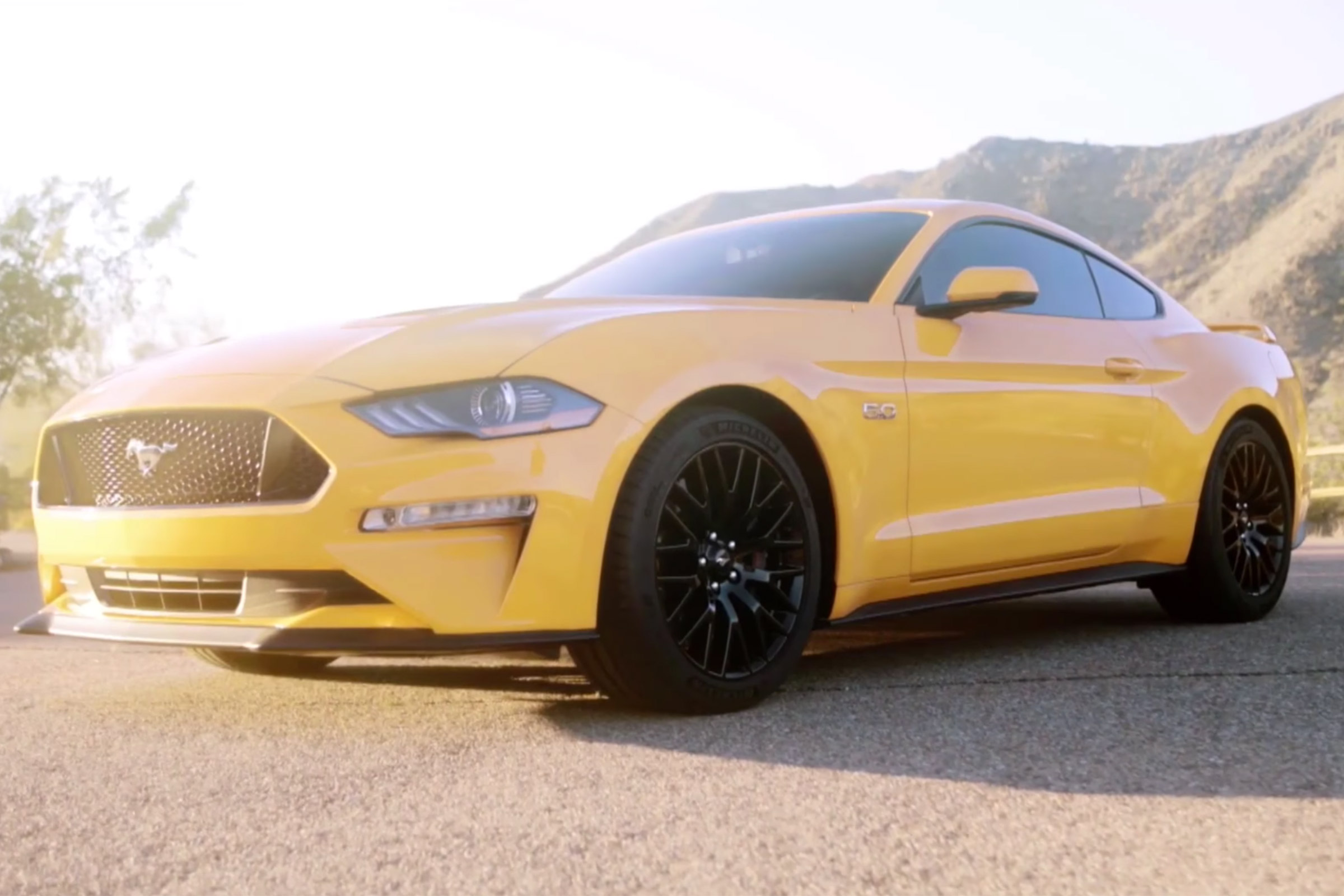 Ford Mustang Facelift leak front quarter