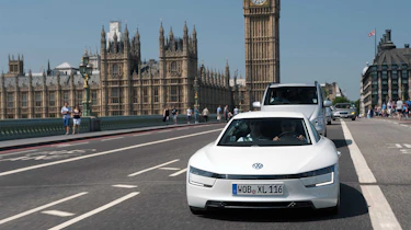 Volkswagen XL1 - front panning