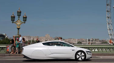Volkswagen XL1 - side