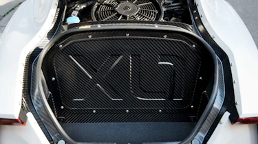 Volkswagen XL1 - boot space