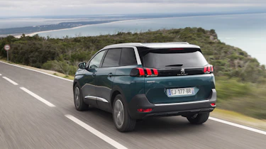 Peugeot 5008 2017 rear