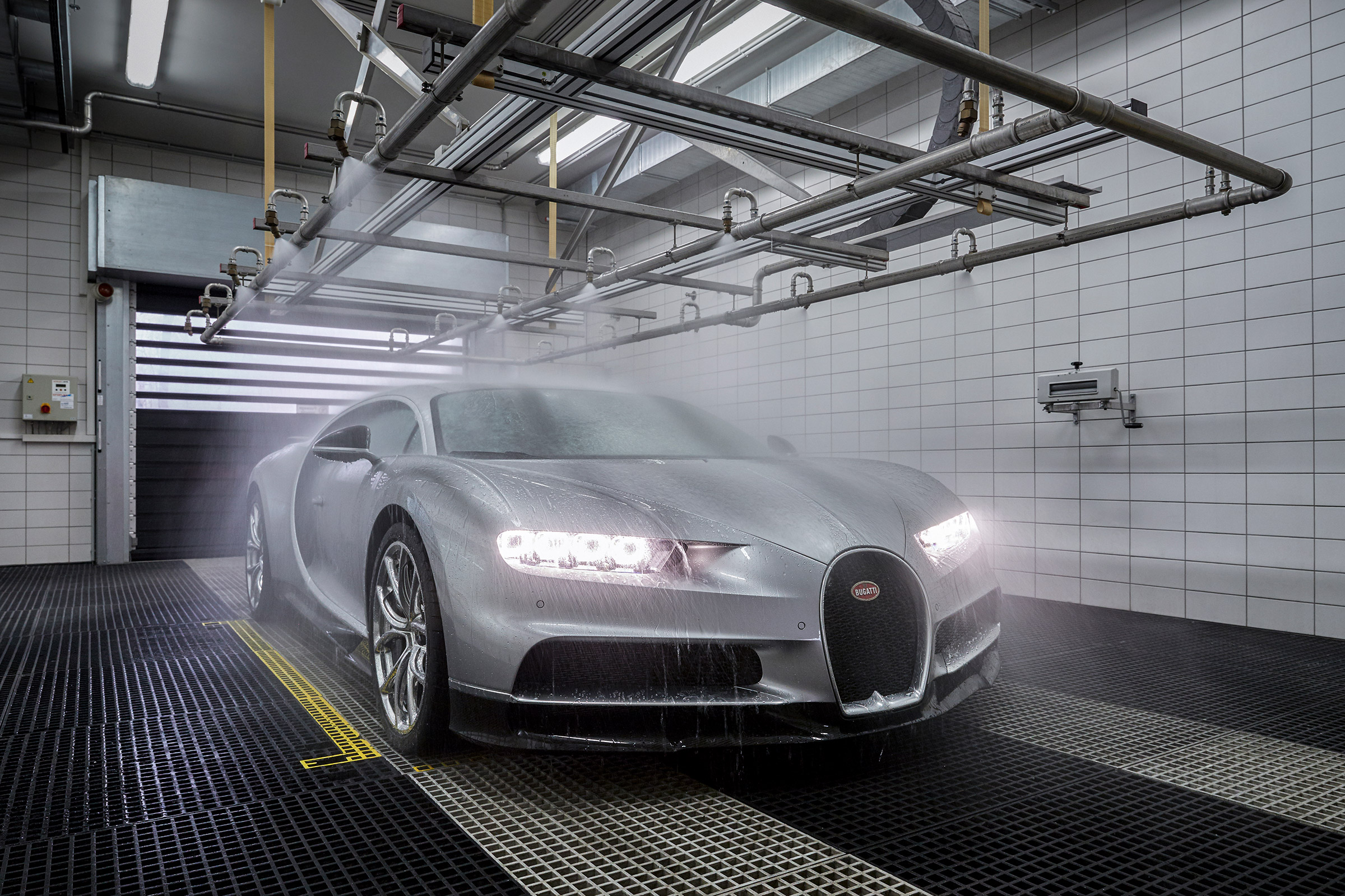 Bugatti chiron leak test
