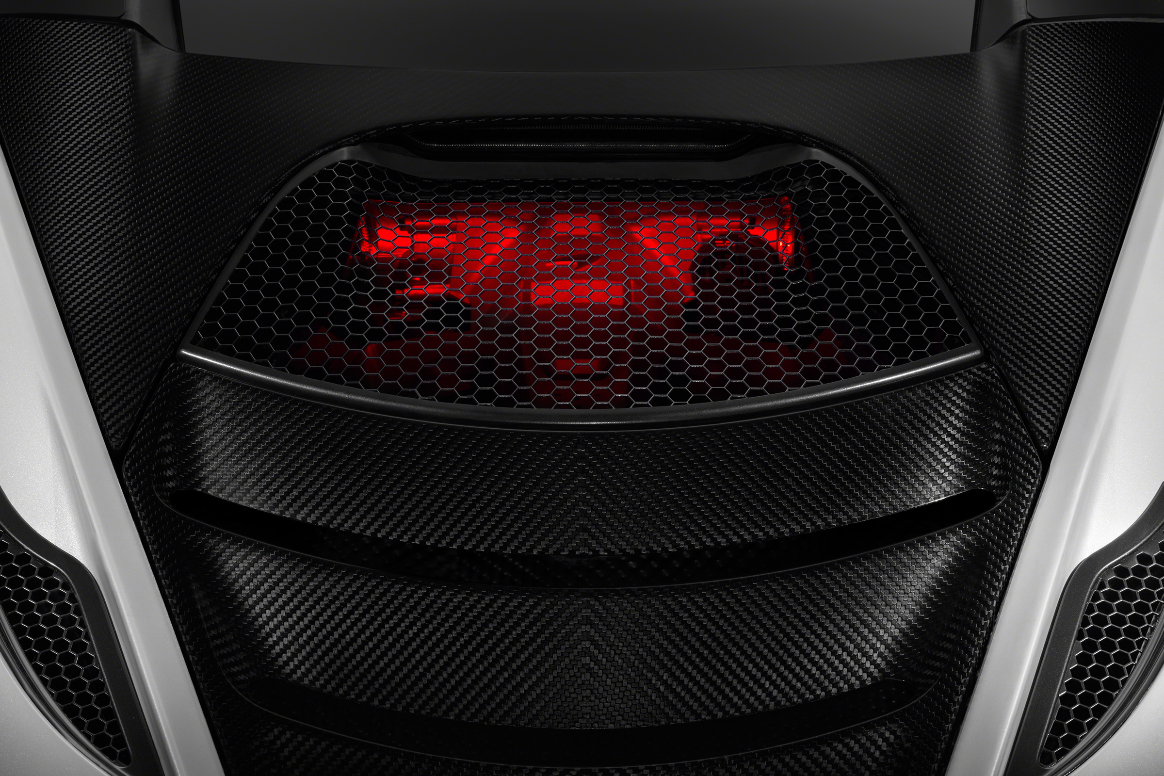 McLaren 720S - teaser