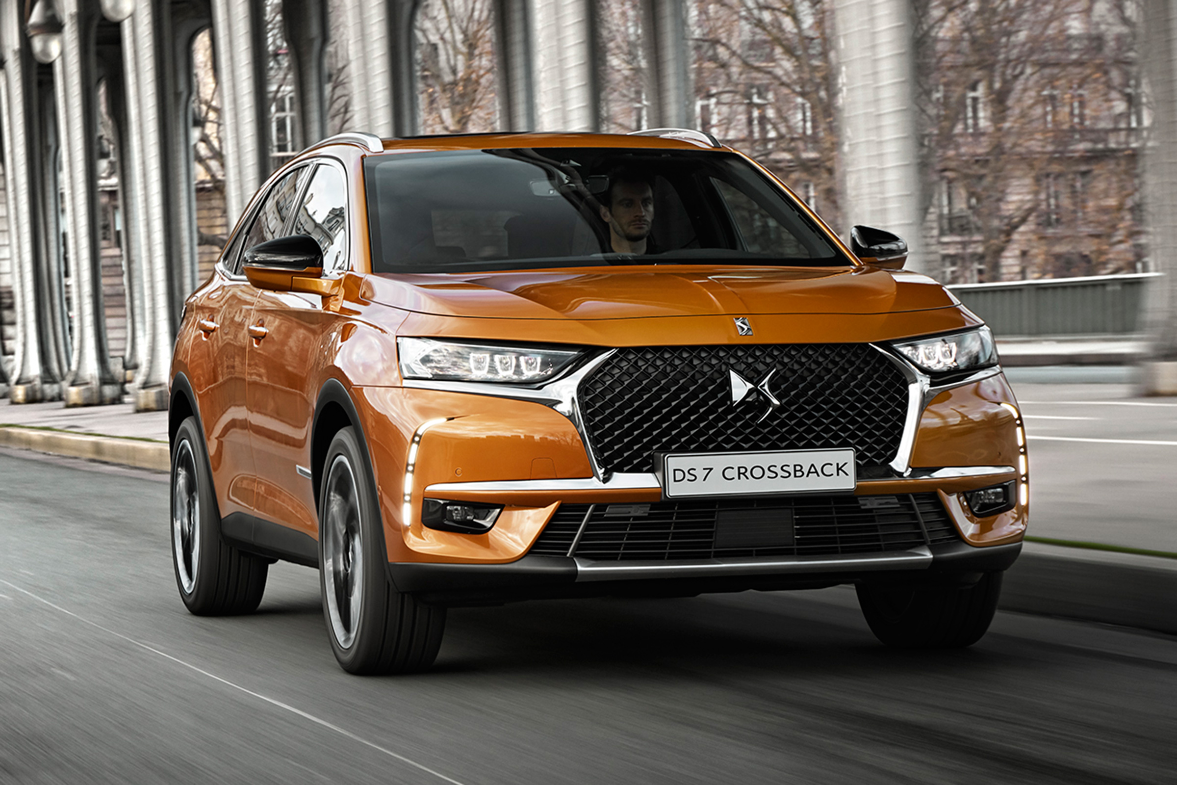 DS 7 Crossback - front tracking