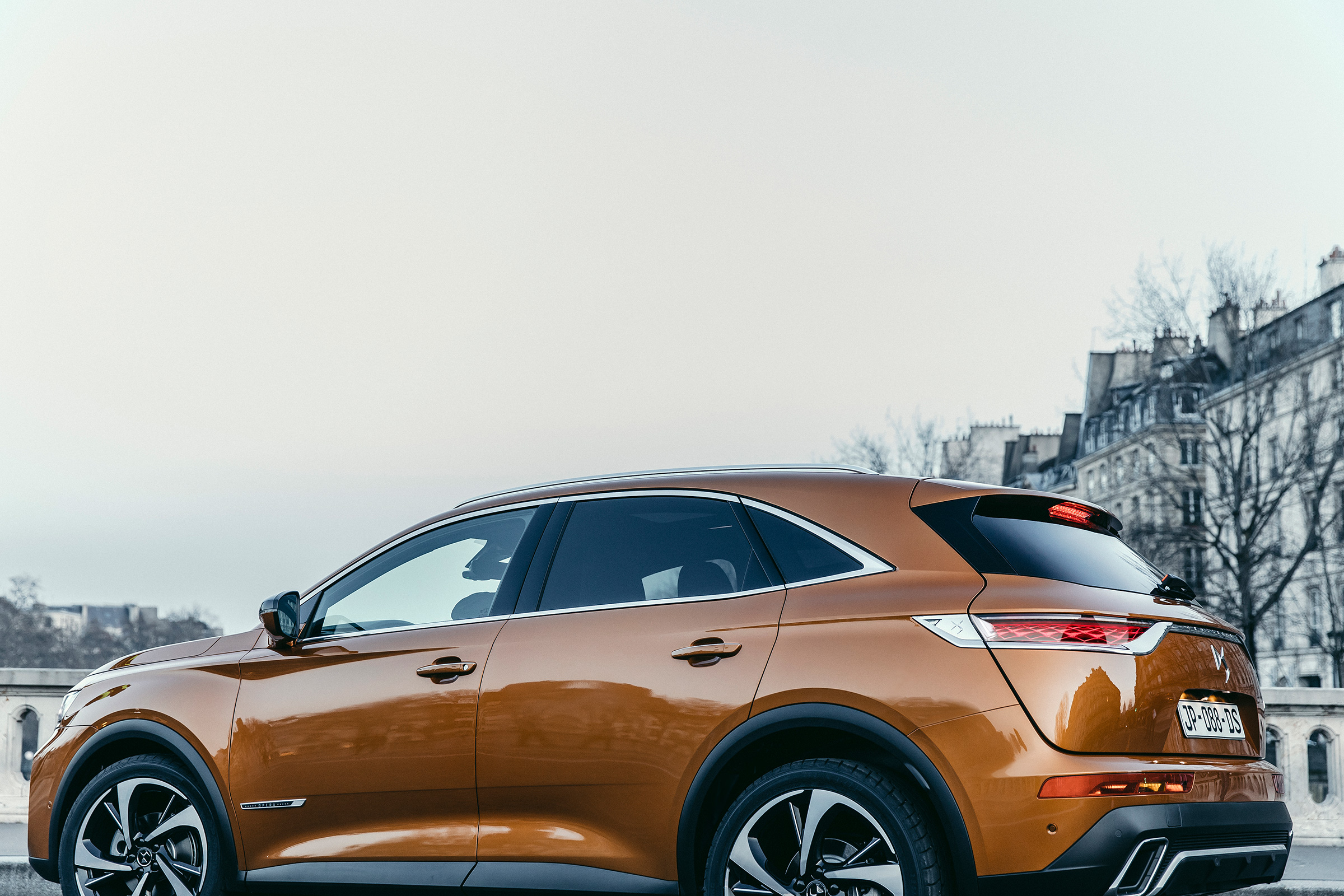 DS 7 Crossback - rear quarter