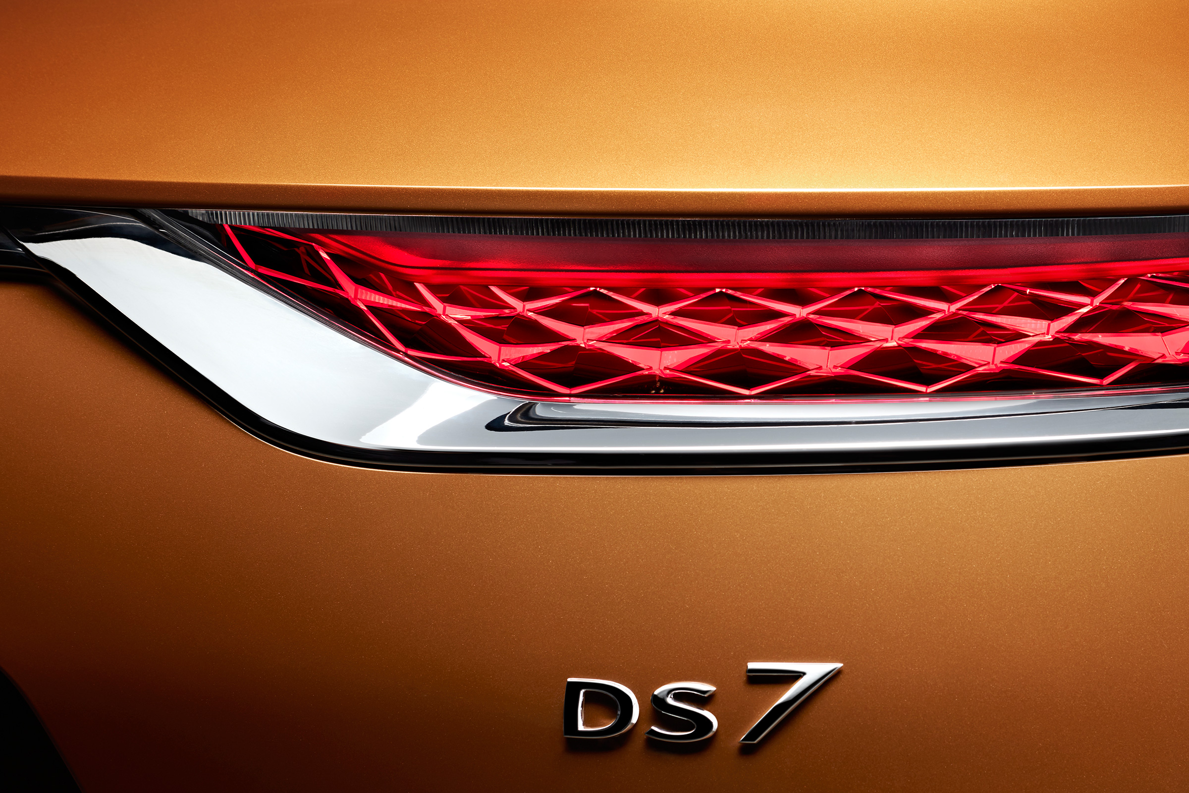 DS 7 Crossback - rear light