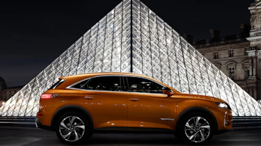DS 7 Crossback - side 3