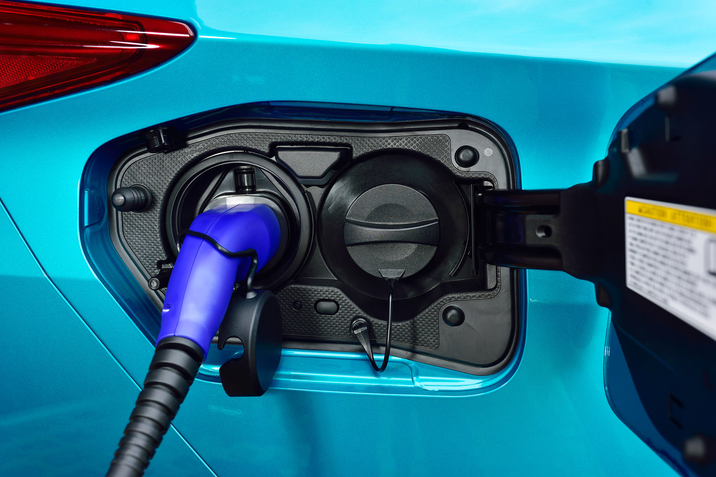 Toyota Prius Plug-In 2017 - plug