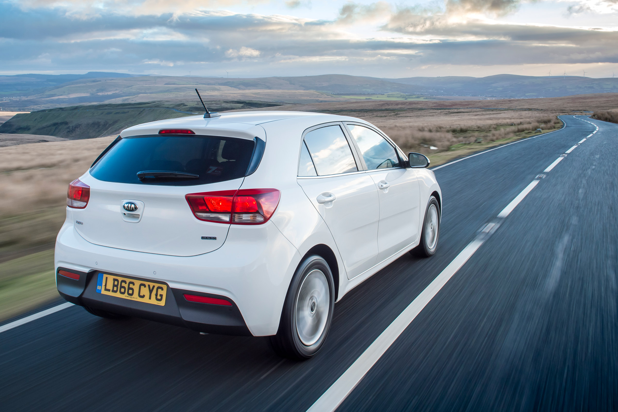 Kia Rio 1.4 CRDI 3 - rear action
