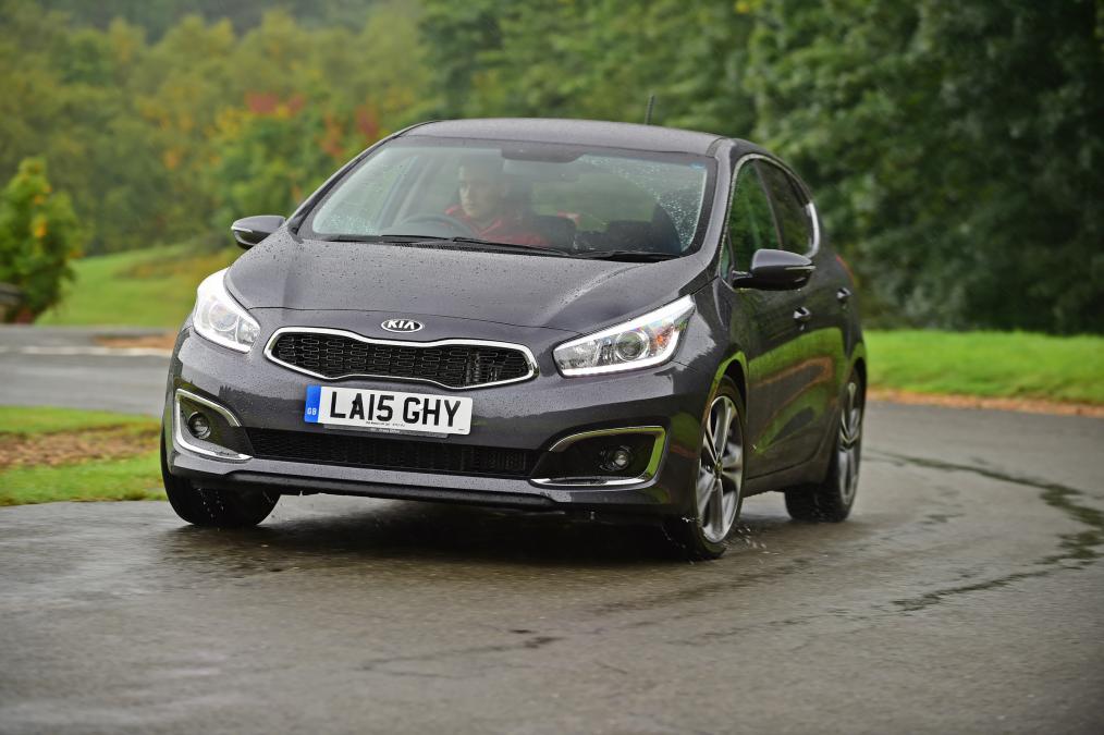 Kia Cee'd - front