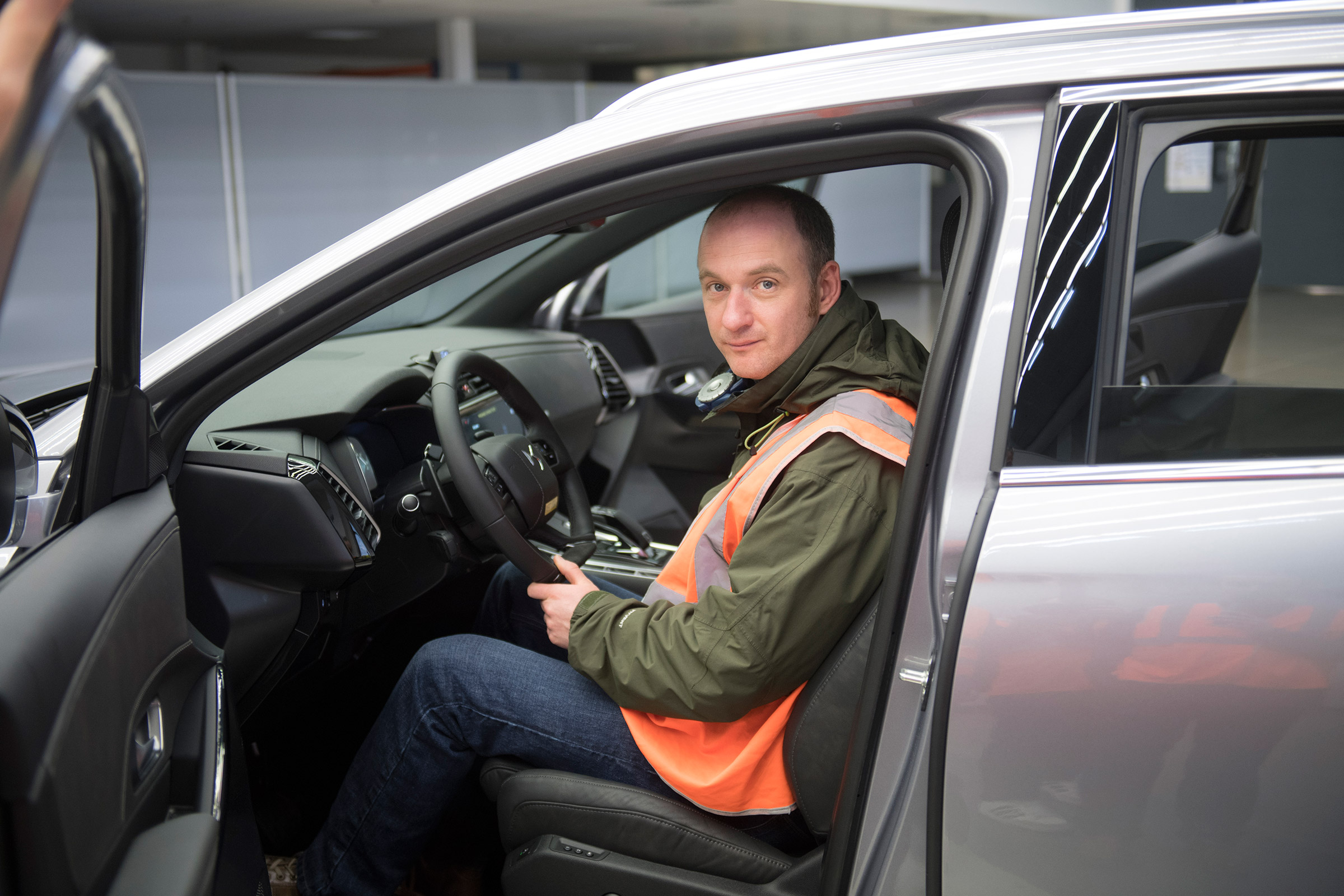 DS 7 Crossback - James Disdale in car