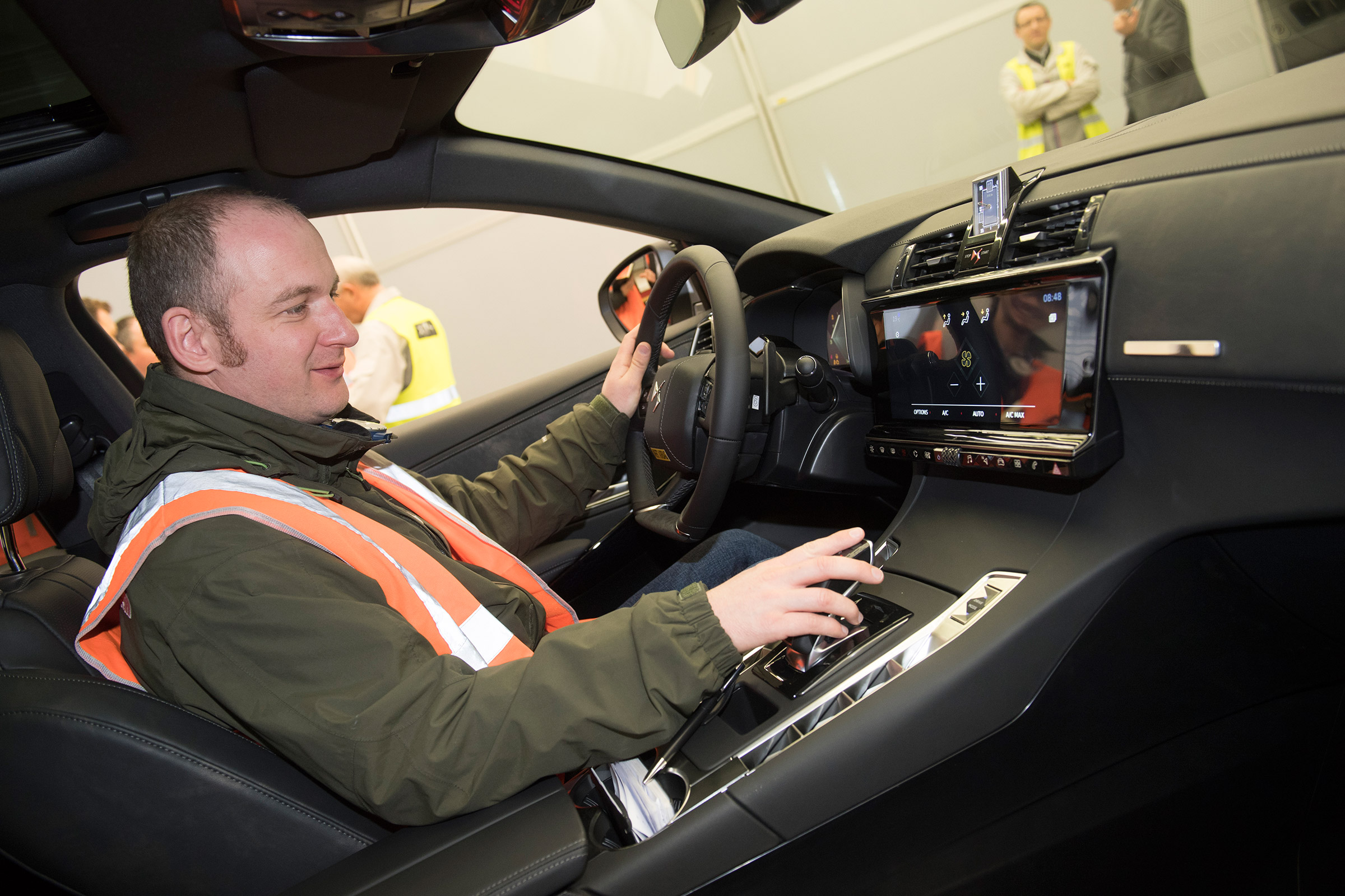 DS 7 Crossback - James Disdale