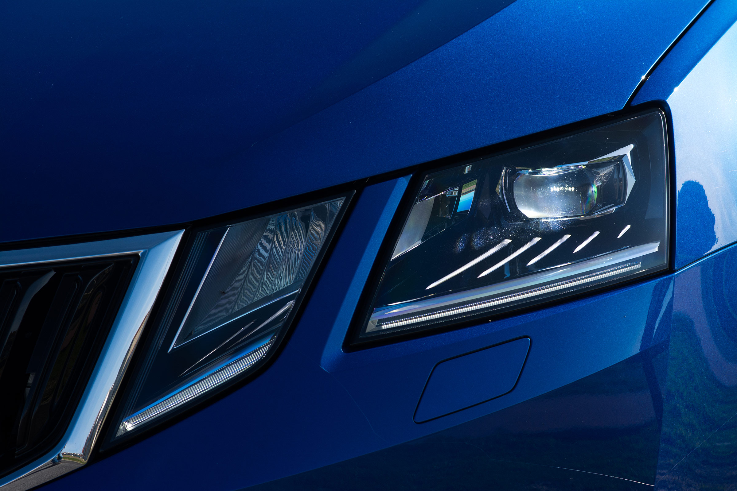 Skoda Octavia 2017 - headlight