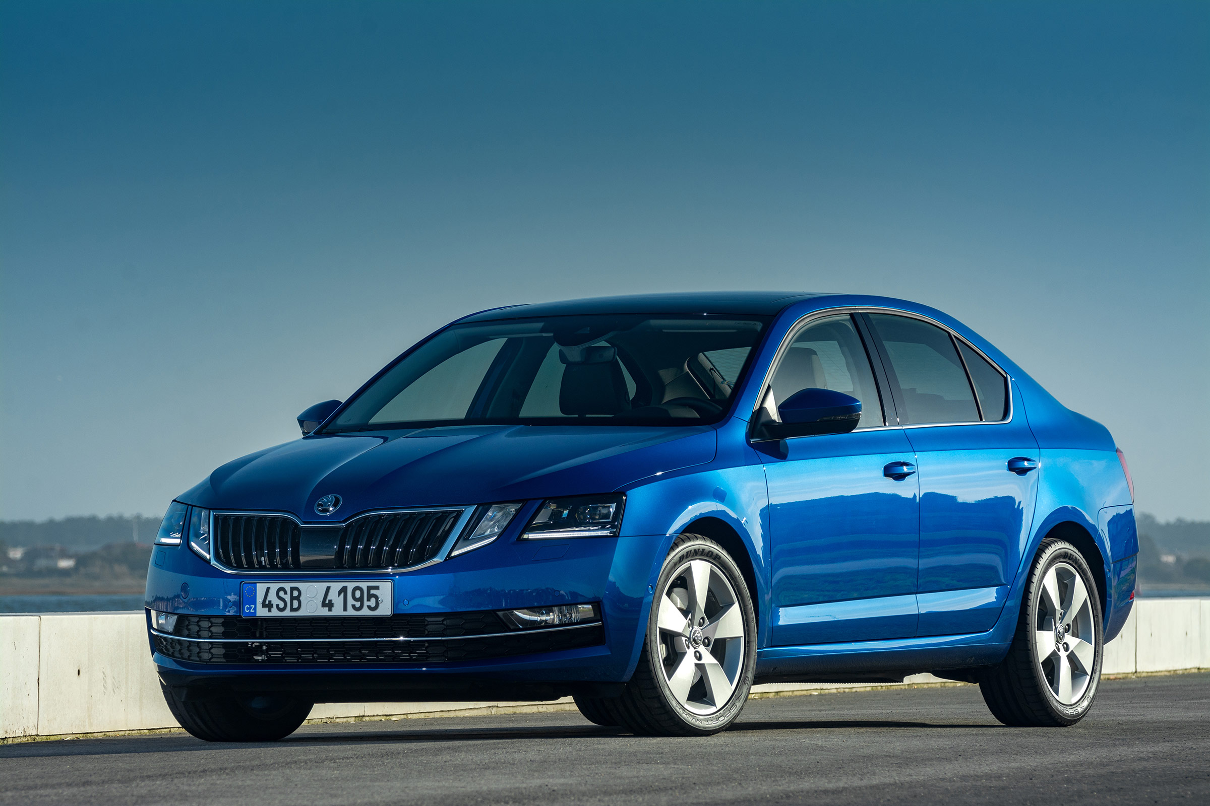 Skoda Octavia 2017 - front quarter
