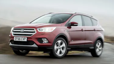 Ford Kuga 2017 - front cornering