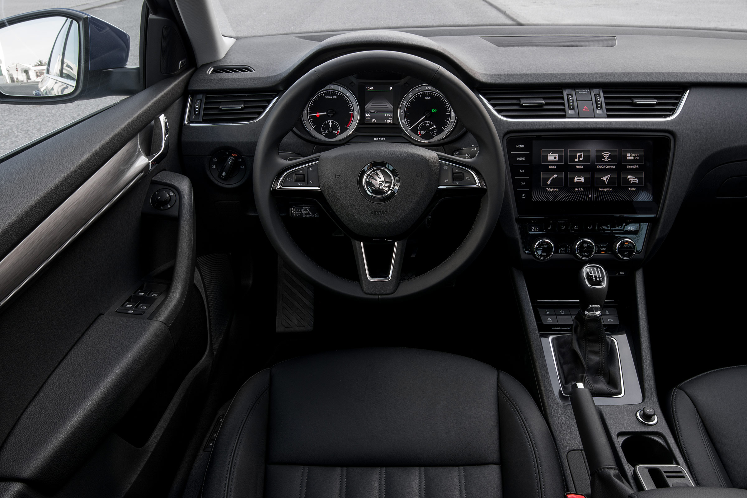 Skoda Octavia 2017 - interior
