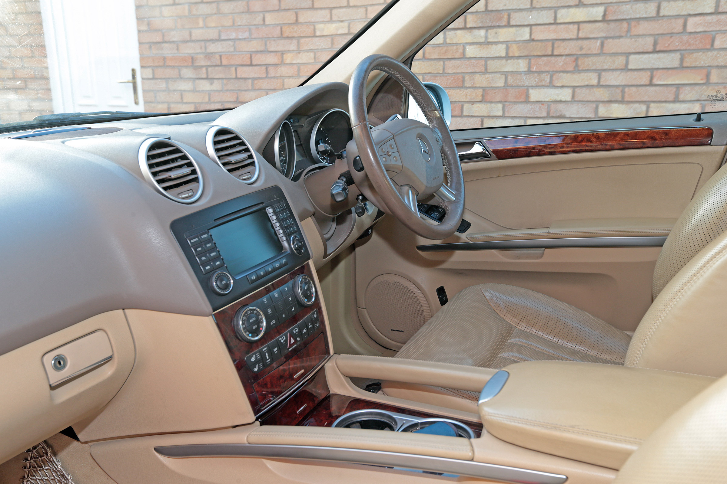 Used Mercedes M-Class - interior