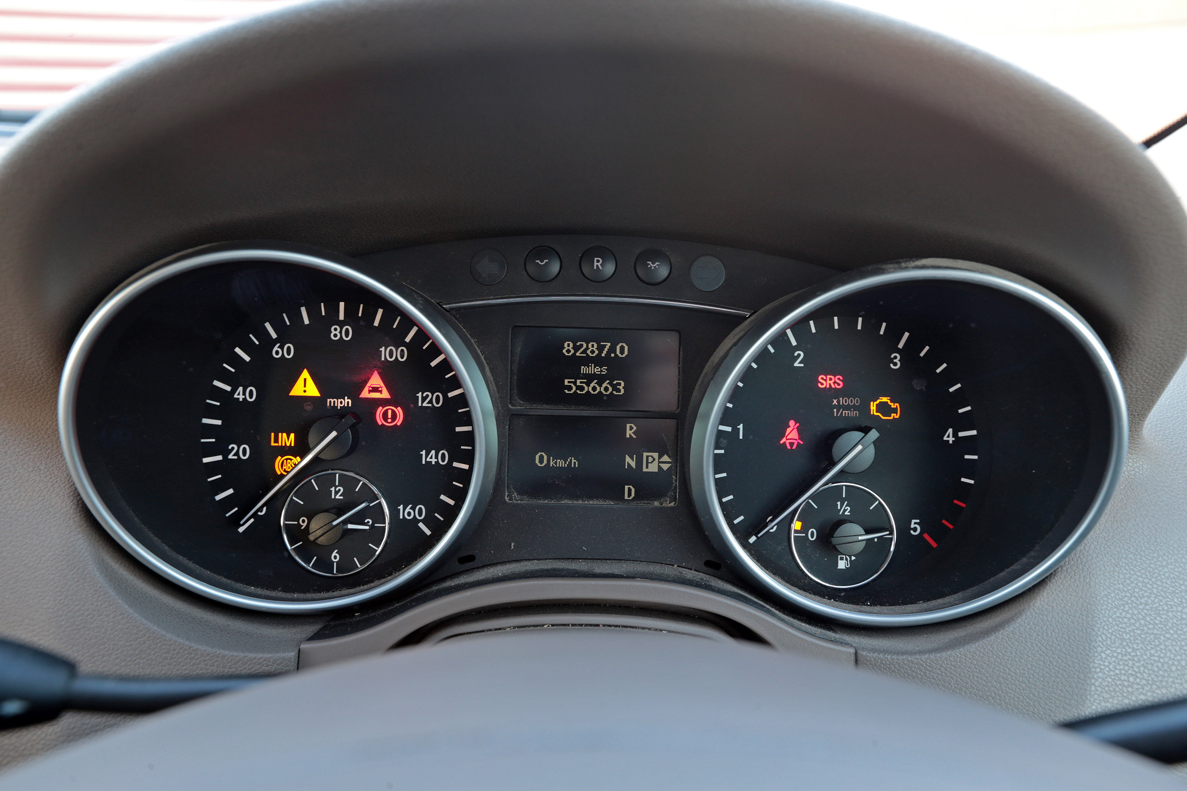 Used Mercedes M-Class - dials