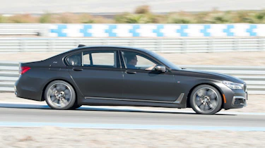 BMW 7 Series 760Li - side tracking