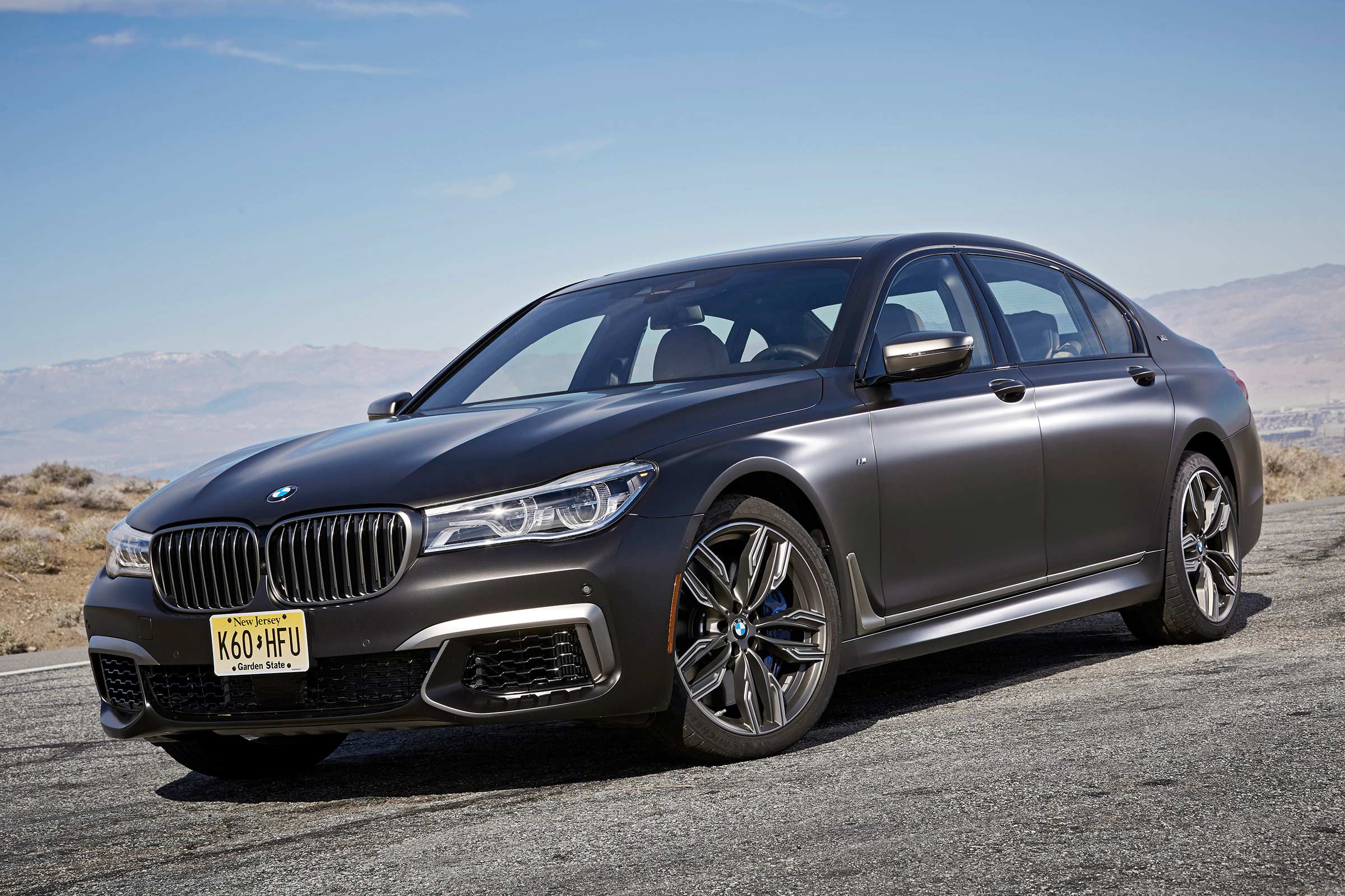 BMW 7 Series 760Li - front quarter
