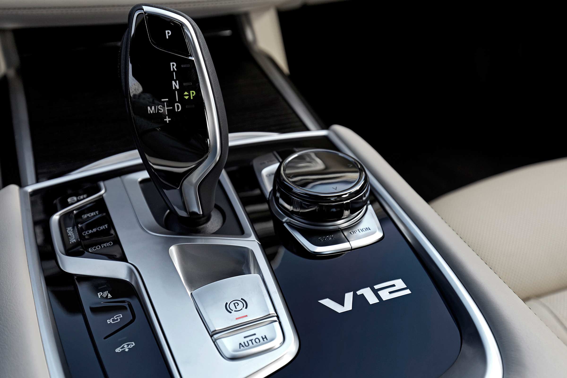 BMW 7 Series 760Li - gearlever