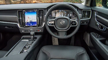 Volvo V90 Cross Country 2017 UK - interior