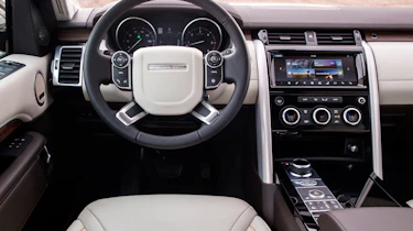 Land Rover Discovery 2017 interior
