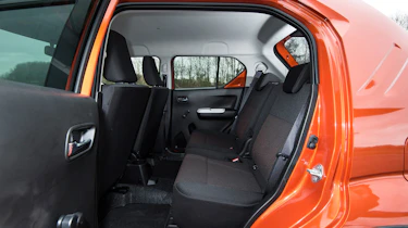 Suzuki Ignis - rear seats