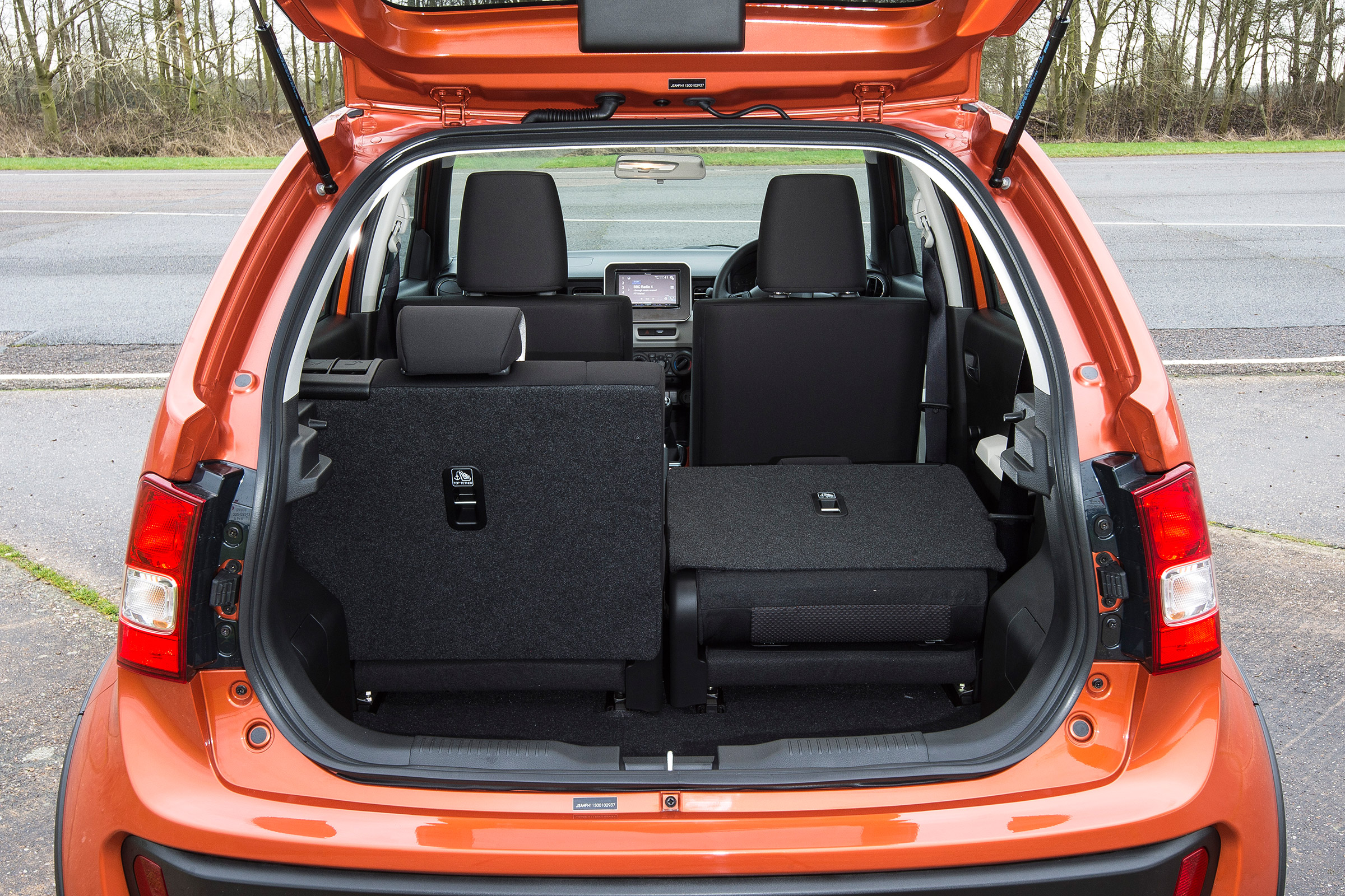 Suzuki Ignis - boot