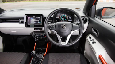 Suzuki Ignis - dash